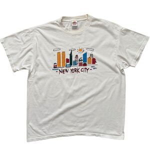 Vintage New York City Skyline Art Graphic T-Shirt Fruit of the Loom Size XL